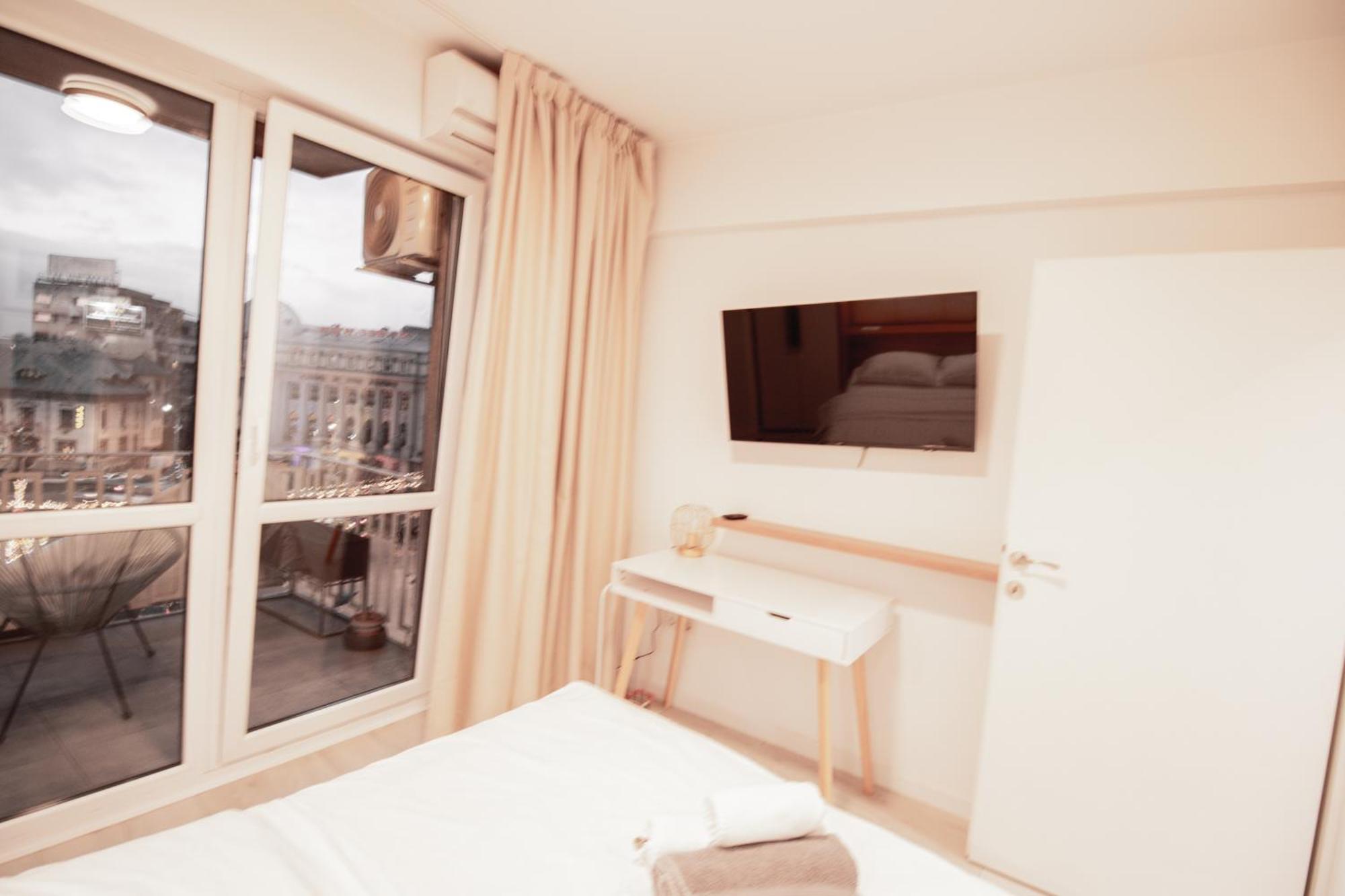 Appartamento Piata Romana, Two Bedrooms